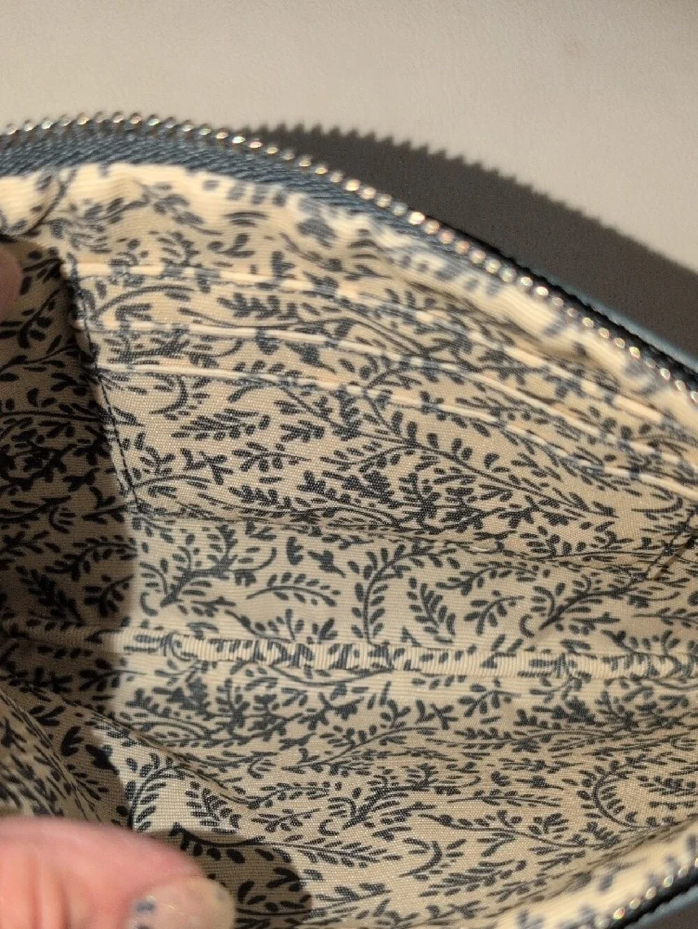 Vera Bradley Pebbled Leather Wristlet in Slate Blue NWT - Picture 5 of 10